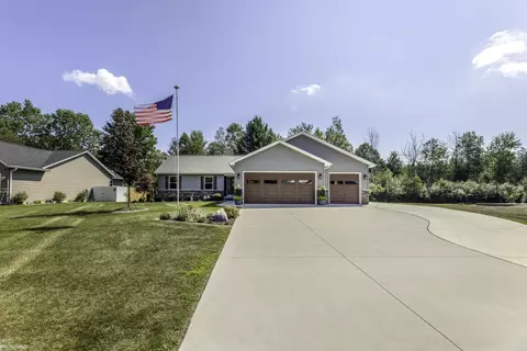 2048 Edward, Smiths Creek, MI 48074