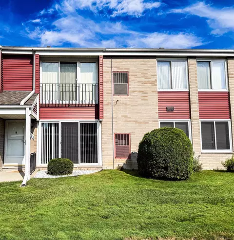 108 Sunset, Saint Clair Shores, MI 48082