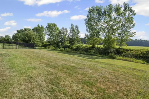 53120 Fox Pointe, New Baltimore, MI 48047 photo 33