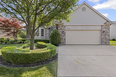 53120 Fox Pointe, New Baltimore, MI 48047 photo 3