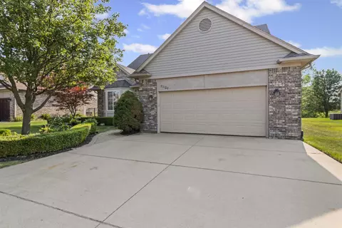 53120 Fox Pointe, New Baltimore, MI 48047 photo 4