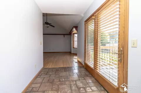 1099 Eagle, Temperance, MI 48182 photo 19