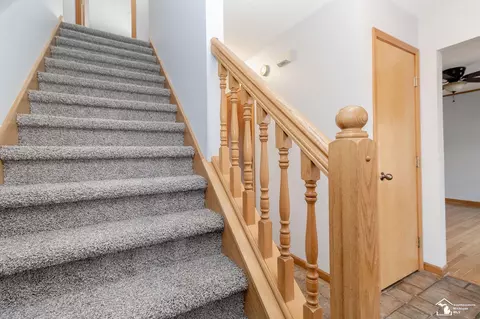 1099 Eagle, Temperance, MI 48182 photo 6