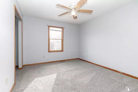 1099 Eagle, Temperance, MI 48182 photo 28