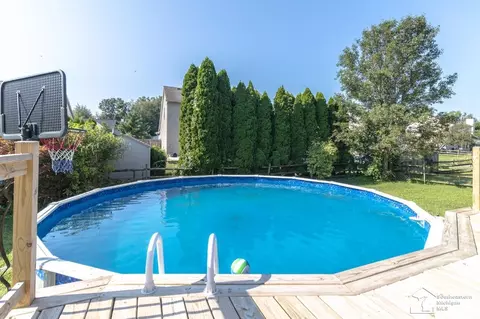 1099 Eagle, Temperance, MI 48182 photo 42