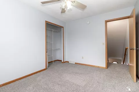 1099 Eagle, Temperance, MI 48182 photo 32