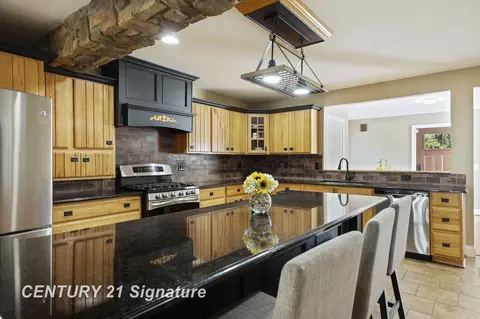 Kitchen - 4098 Crosby, Flint, MI 48506 photo 4 of 7
