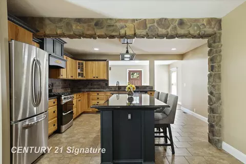 Kitchen - 4098 Crosby, Flint, MI 48506 photo 3 of 7