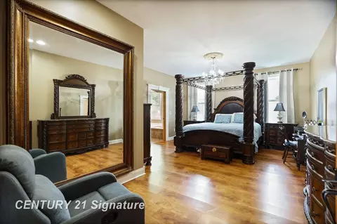 Bedroom - 4098 Crosby, Flint, MI 48506 photo 1 of 5