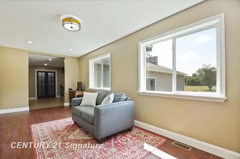 Entry Way - 4098 Crosby, Flint, MI 48506 photo 10 of 11
