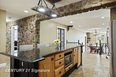 Entry Way - 4098 Crosby, Flint, MI 48506 photo 5 of 11