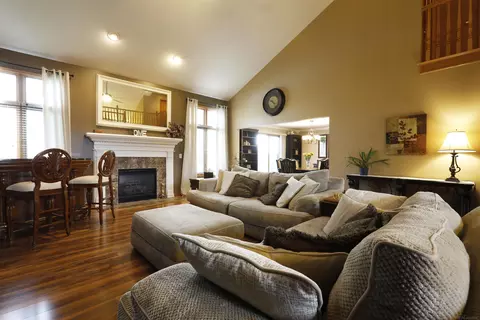 Living - 21210 Fairfield, Macomb, MI 48044 photo 1 of 6