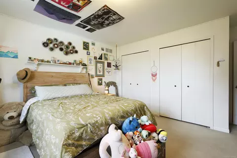 Bedroom - 21210 Fairfield, Macomb, MI 48044 photo 9 of 10