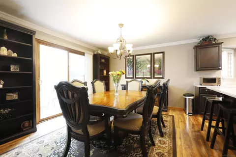 Dining - 21210 Fairfield, Macomb, MI 48044 photo 1 of 3
