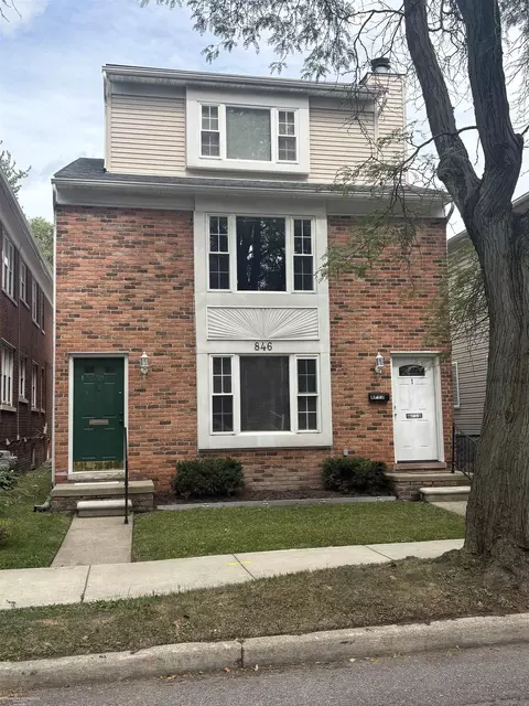 846 Beaconsfield, Grosse Pointe, MI 48230
