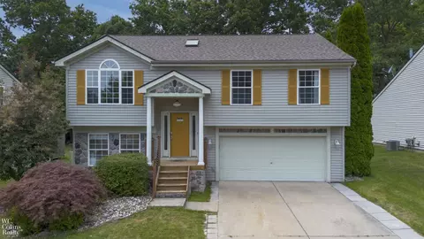 15130 Western Vly, Holly, MI 48442