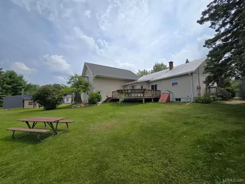 105 Dalton, Skandia, MI 49885