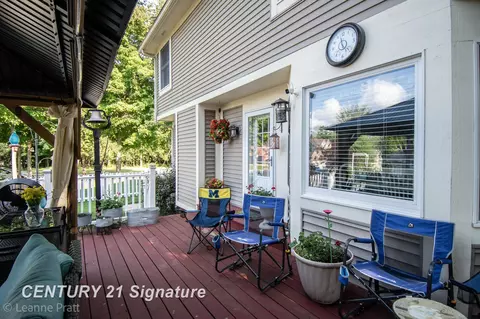 Exterior - 743 River, Flushing, MI 48433 photo 3 of 10
