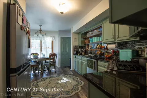 Kitchen - 743 River, Flushing, MI 48433 photo 1 of 2