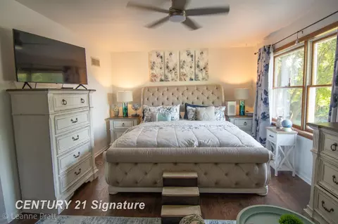 Bedroom - 743 River, Flushing, MI 48433 photo 1 of 4