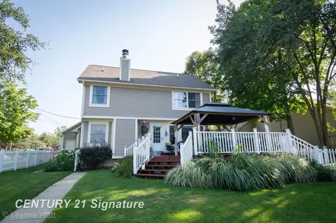Exterior - 743 River, Flushing, MI 48433 photo 5 of 10