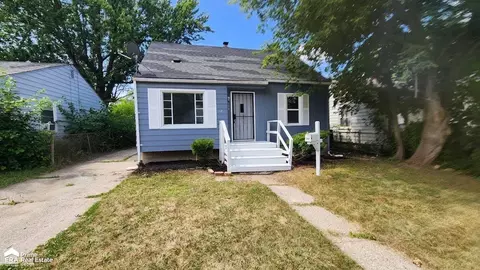 956 Salisbury, Flint, MI 48532