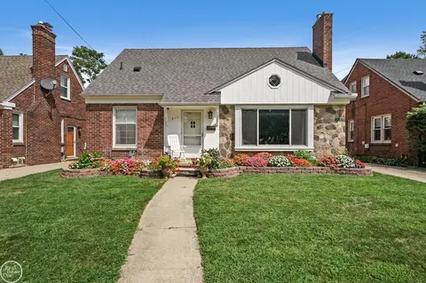 217 Meridan, Dearborn, MI 48124