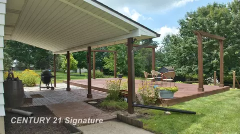 Exterior - 8547 Tim Tam, Flushing, MI 48433 photo 15 of 17