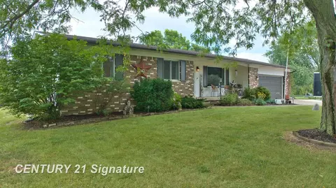 Exterior - 8547 Tim Tam, Flushing, MI 48433 photo 4 of 17