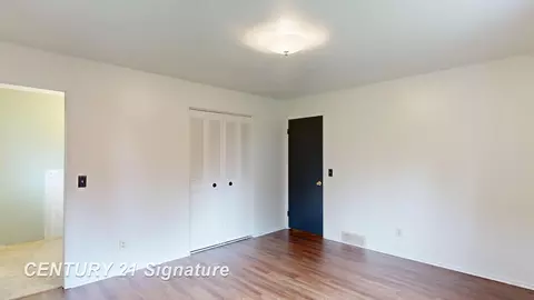 Bedroom - 8547 Tim Tam, Flushing, MI 48433 photo 2 of 2