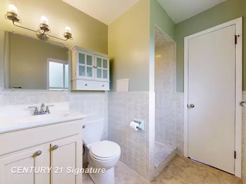 Bath - 8547 Tim Tam, Flushing, MI 48433 photo 5 of 5