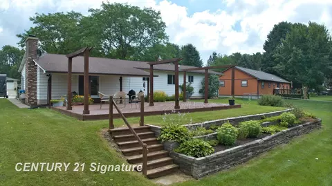 Exterior - 8547 Tim Tam, Flushing, MI 48433 photo 9 of 17