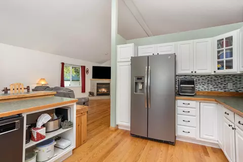 Kitchen - 1677 Timothy, Gladwin, MI 48624 photo 2 of 3