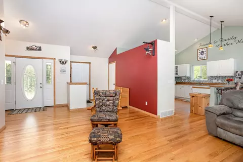 Entry Way - 1677 Timothy, Gladwin, MI 48624 photo 1 of 1