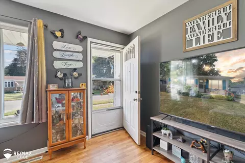 3153 Thom, Flint, MI 48506 photo 6