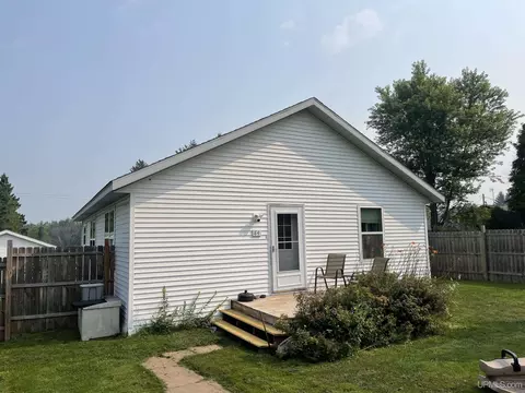84 Michigan, Montreal, WI 54550