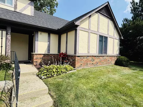 1481 Westbury, Davison, MI 48423