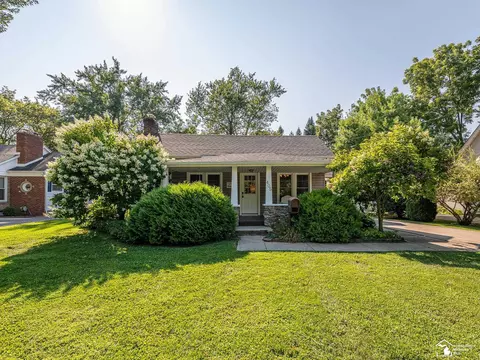405 N Monroe, Blissfield, MI 49228