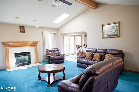 Living - 54089 Samara Dr, Macomb, MI 48042 photo 3 of 3