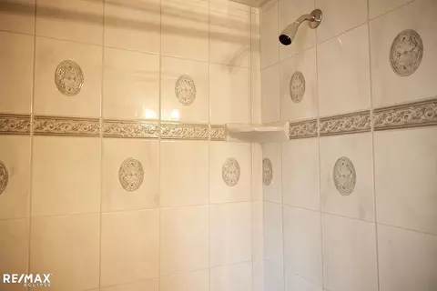 Bath - 54089 Samara Dr, Macomb, MI 48042 photo 3 of 7