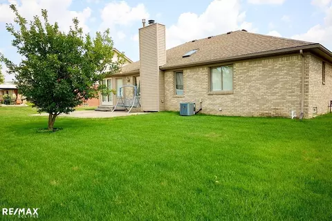 Exterior - 54089 Samara Dr, Macomb, MI 48042 photo 4 of 4
