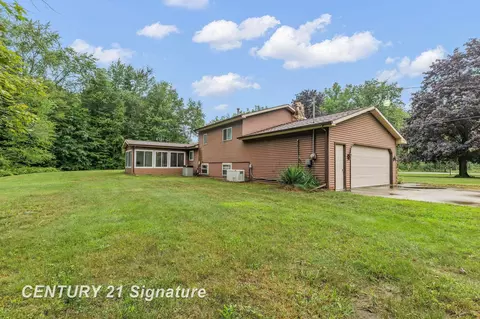 Exterior - 2889 W Birch Run, Burt, MI 48417 photo 5 of 6