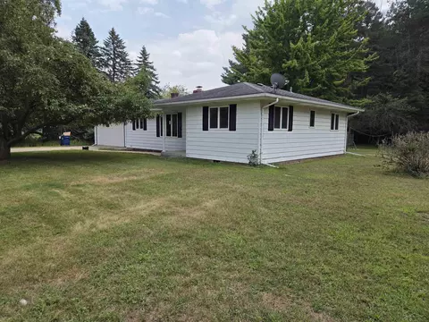 Exterior - 11180 E Jackson, Merrill, MI 48637 photo 4 of 4