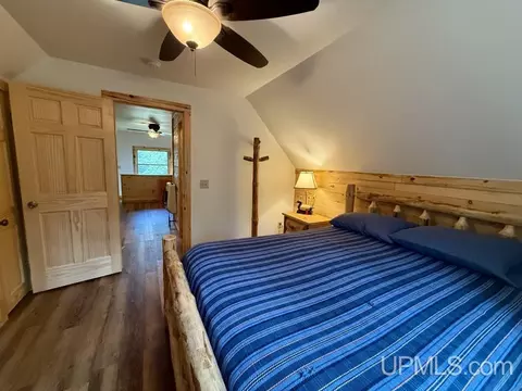Bedroom - e16916 Nevins Lake Drive, Shingleton, MI 49884 photo 8 of 8