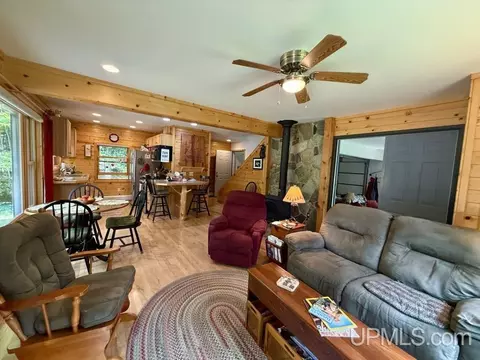Living - e16916 Nevins Lake Drive, Shingleton, MI 49884 photo 2 of 5