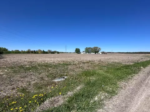 23335 Mcphall, Armada, MI 48005 photo 2