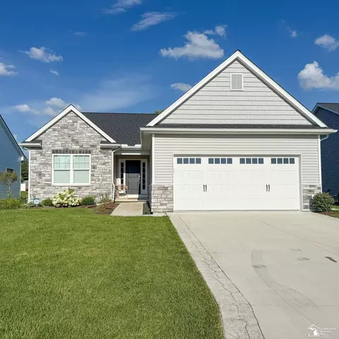6704 Summerlyn Lks, Lambertville, MI 48144