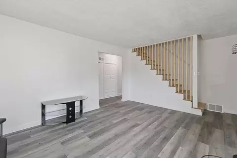 Living - 2719 Fielding, Flint, MI 48503 photo 1 of 3