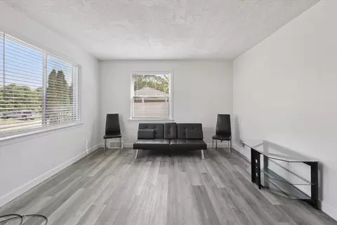 Living - 2719 Fielding, Flint, MI 48503 photo 3 of 3
