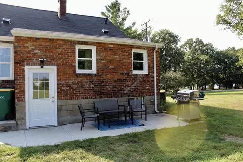 303 Cox, Saint Clair, MI 48079 photo 5